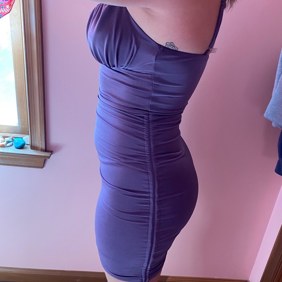 Dress - Picture 2 of 4